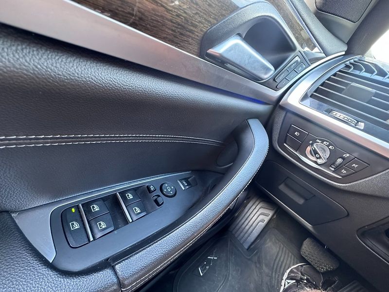 BMW X3 (2018) XDRIVE 2,0i 185 KW STK - fotka 25 z 46