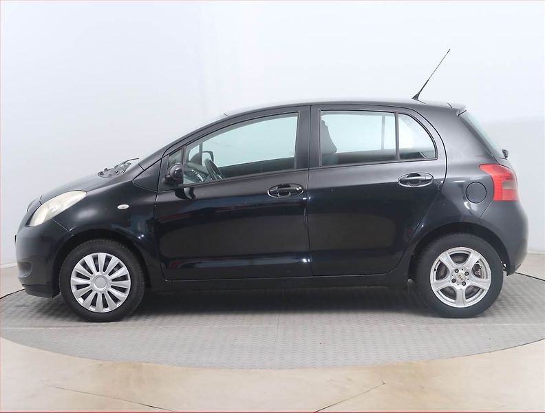 Toyota Yaris (2008) 1.0 VVT-i, po STK, CZ doklady - fotka 3 z 14