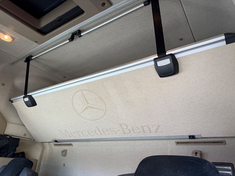 Mercedes-Benz 1845 Actros EURO 6 MEGA/lowdec - fotka 17 z 19