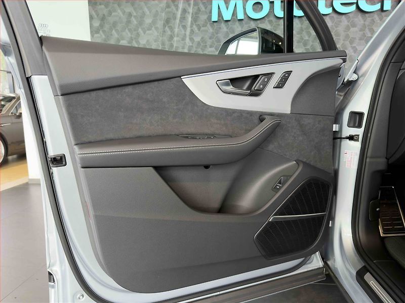 Audi Q7 (2026) 50 TDI, Vzduch, HUD, Masáž - fotka 12 z 20
