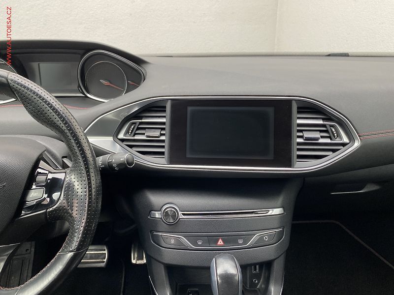 Peugeot 308 (2016) 2.0 HDi SW, GT, +ALU, AT - fotka 12 z 19