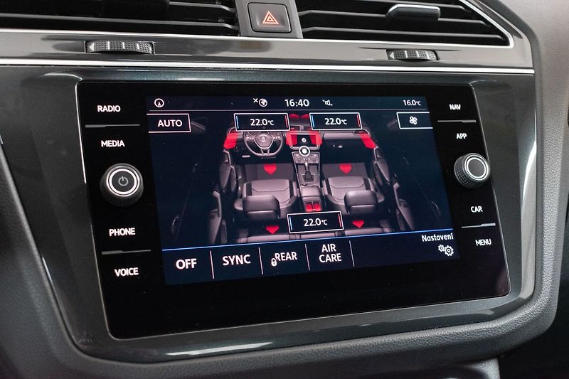 Volkswagen Tiguan 1.5 TSI DSG*VIRTUAL*KAMERA*ACC - fotka 35 z 44