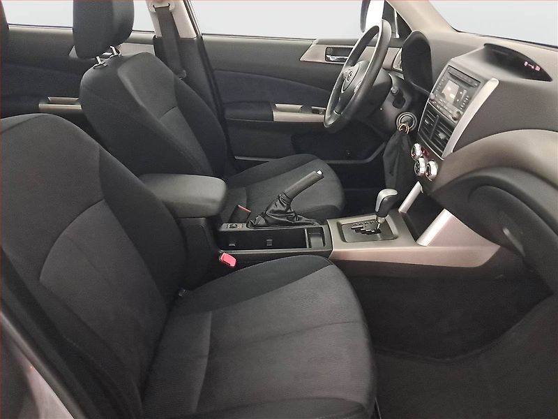 Subaru Forester (2010) 2.5, 4X4, Automat, Tempomat - fotka 9 z 15