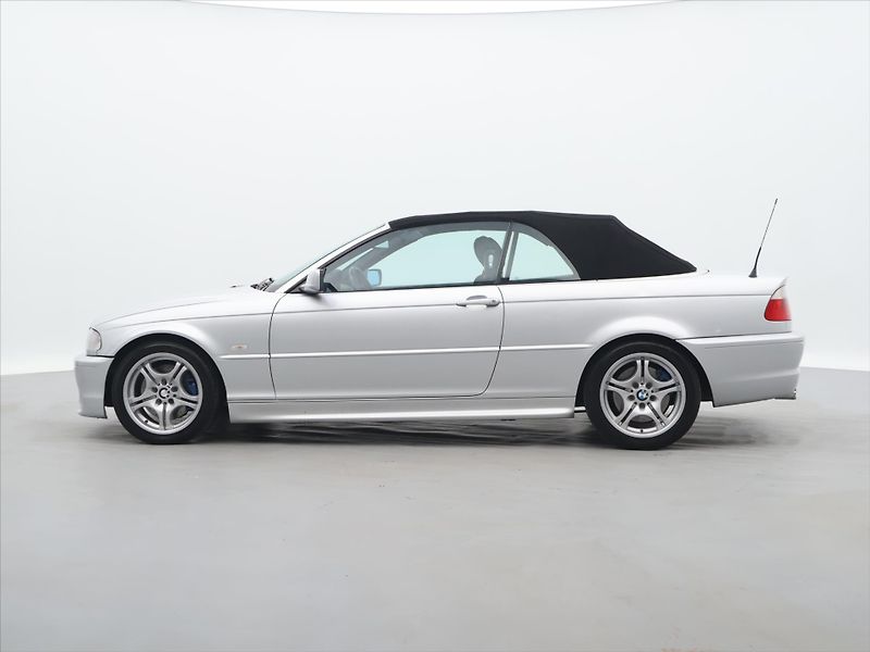 BMW Řada 3 3.0 330i 170kW Mpaket BiXenon - fotka 2 z 28