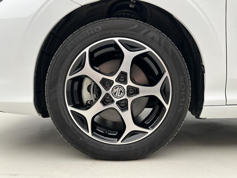 MG MG3 EXCLUSIVE HYBRID+ AUT CZ 1.maj - fotka 14 z 44
