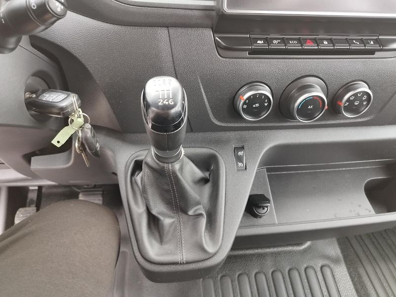 Renault Master (2020) 2,3DCI,132KW,6MÍST,LED,NAV,TAŽ - fotka 17 z 27