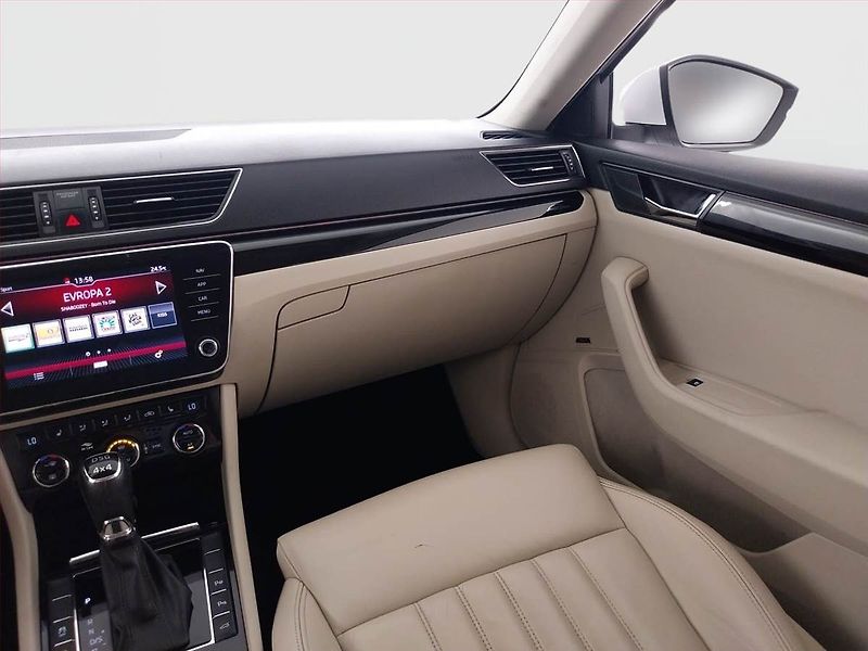 Škoda Superb (2018) Laurin&Klement 2.0 TDI, 4X4 - fotka 8 z 25