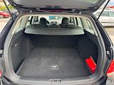 Volkswagen Golf (2010) Variant Comfortline 1.6 TDI - náhled 21