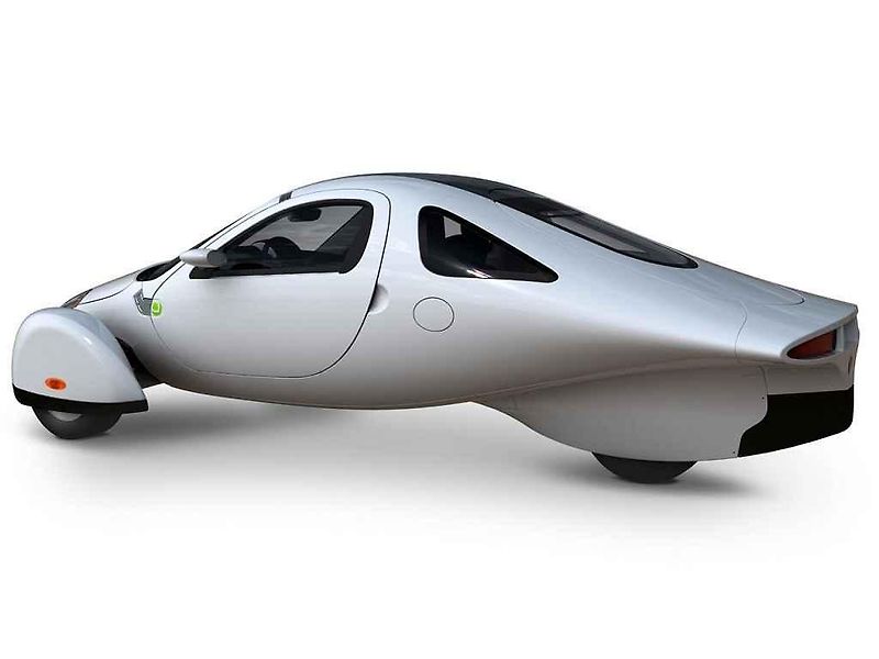 Studie upraveného designu elektromobilu Aptera 2e.