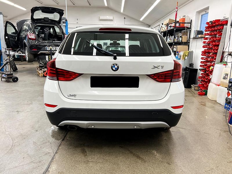 BMW X1 E84 18D 2.0D 105kW - fotka 4 z 15