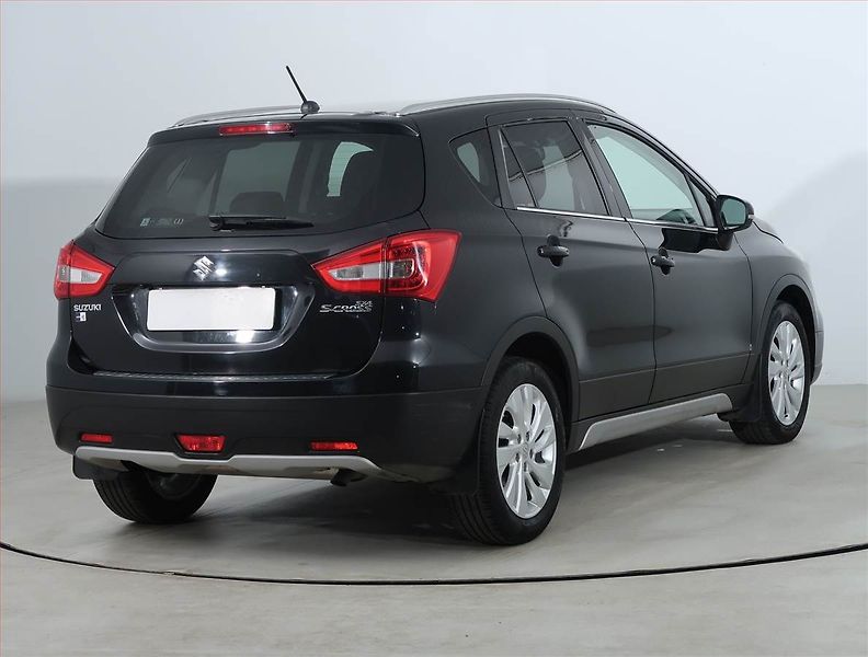 Suzuki SX4 S-Cross (2019) 1.4 BoosterJet, Automat, ČR - fotka 5 z 21