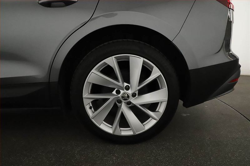 Škoda Enyaq (2023) iV 80x (82 kWh), SoH 93% - fotka 20 z 20