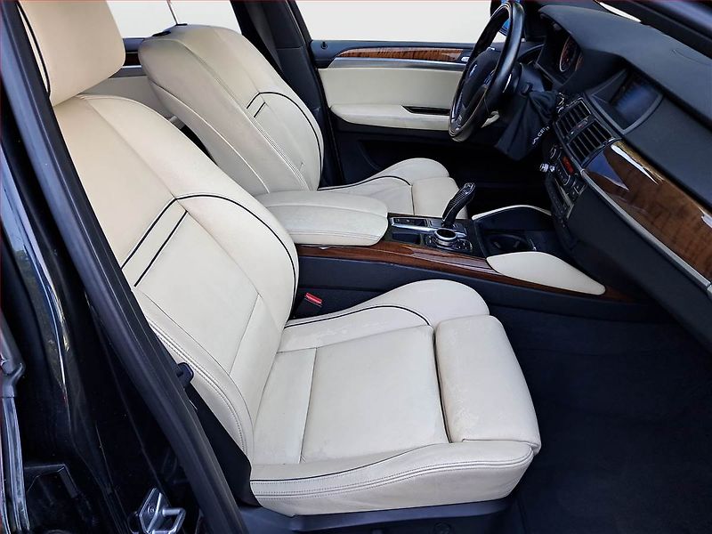 BMW X6 (2011) xDrive40d, 4X4, Automat, Kůže - fotka 9 z 21