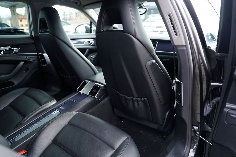 Porsche Panamera 3.6 V6/300PS/kůže/AT/xenony - fotka 28 z 37