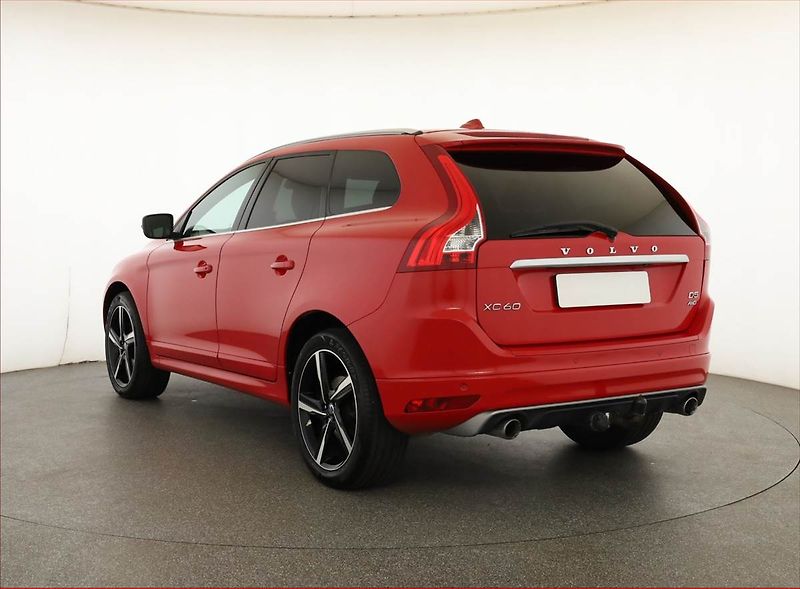 Volvo XC60 (2014) R-Design D5, 4X4, Automat - fotka 4 z 20