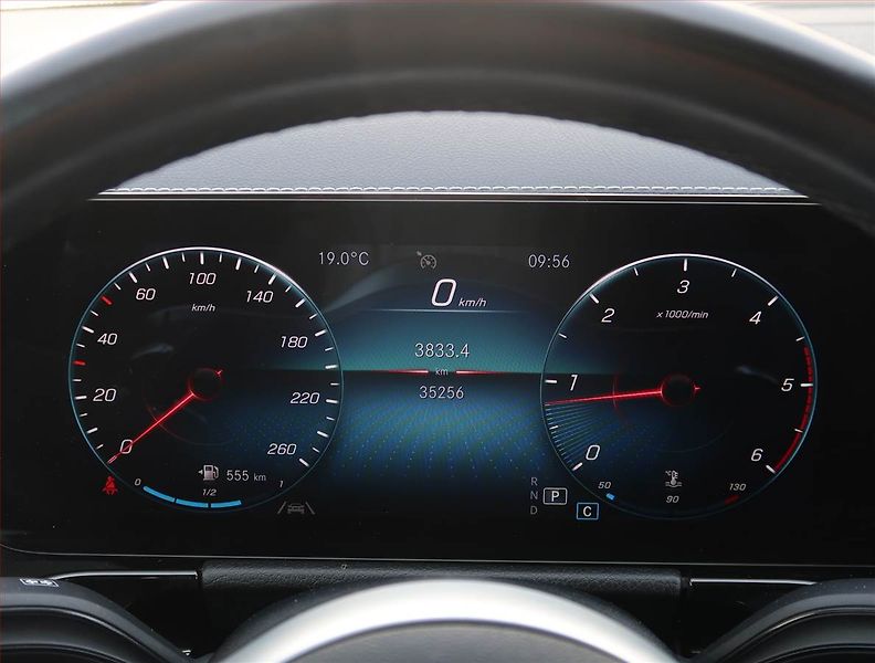 Mercedes-Benz Třídy B (2021) AMG line B 200 d 4MATIC - fotka 11 z 22