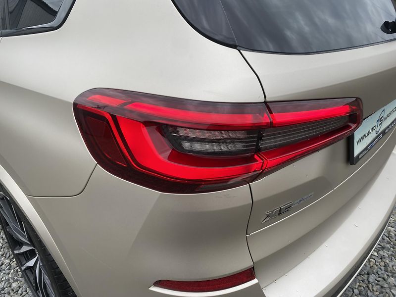 BMW X5 M50XD 4x4 400PS CZ DPH FULL 1A - fotka 39 z 171