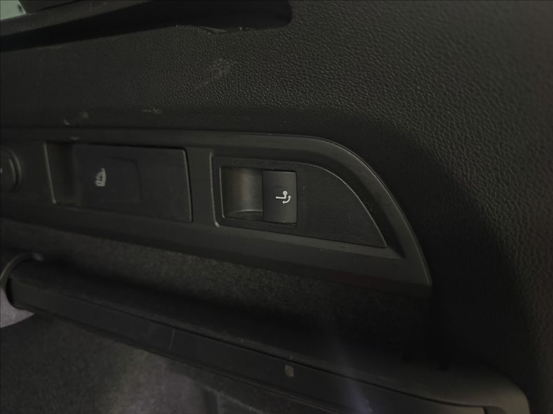 Škoda Kodiaq 2,0 RS CANTON DPH DCC 360° ČR - fotka 48 z 49