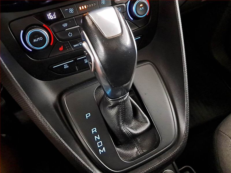Ford Tourneo Connect (2019) Maxi Titanium 1.5 EcoBlue - fotka 17 z 19