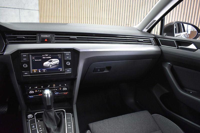 Volkswagen Passat 1.5 TSI DSG*BUSINESS*DPH*ČR 1M - fotka 9 z 40