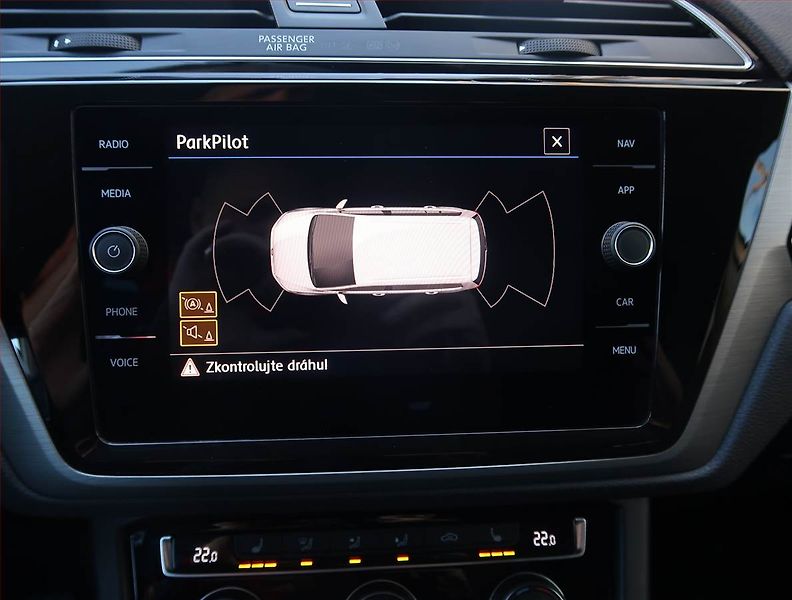 Volkswagen Touran (2020) Comfortline 2.0 TDI, Navi - fotka 19 z 20