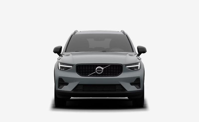 Volvo XC40 (2026) B3 AUT DARK PLUS - fotka 11 z 17