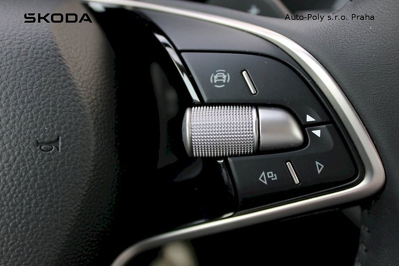 Škoda Octavia (2024) 2,0 TDI 110 kW Top Selection - fotka 9 z 25
