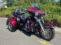 Harley-Davidson FLHTCUTG Tri Glide Ultra Classic (2015) - fotografie inzerátu