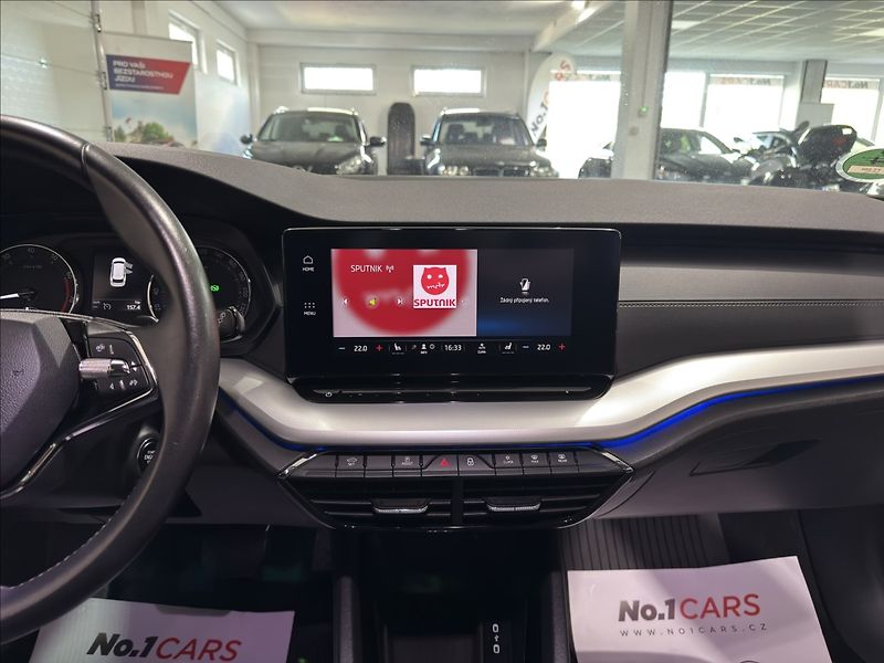 Škoda Octavia 1,5   TSI DSG 110KW CLEVER TOP - fotka 28 z 41