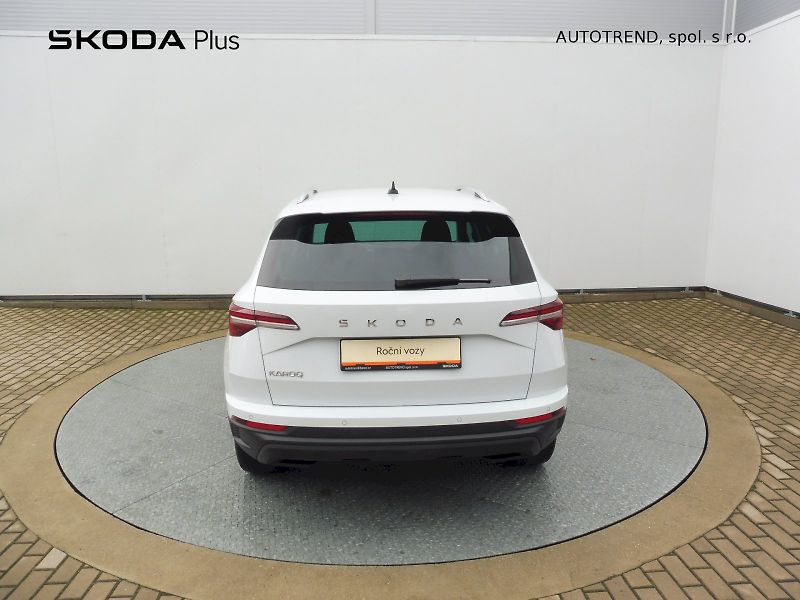 Škoda Karoq (2025) Top Selection 1,5 TSI 110kW - fotka 24 z 29