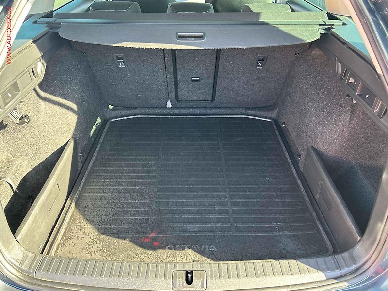 Škoda Octavia (2021) 2.0TDi, Panor, autoAC - fotka 7 z 19
