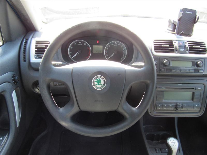 Škoda Roomster 1,4 i 63kW - fotka 12 z 30