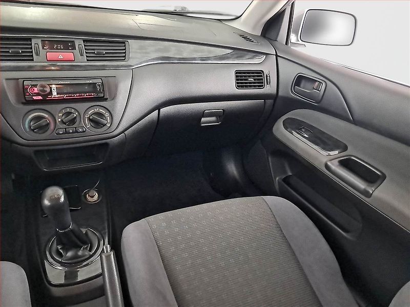 Mitsubishi Lancer (2005) 1.6, nová STK, Tažné - fotka 8 z 16
