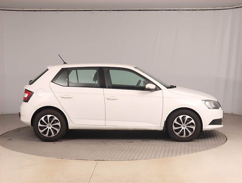 Škoda Fabia (2015) Ambition 1.0 - fotka 6 z 15