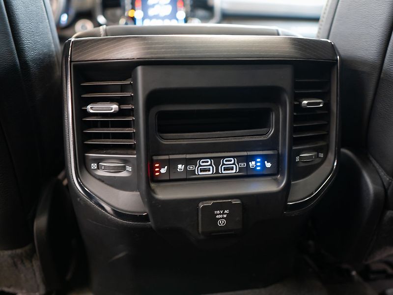 Dodge RAM (2024) 5.7 Limited Night Edition - fotka 39 z 47