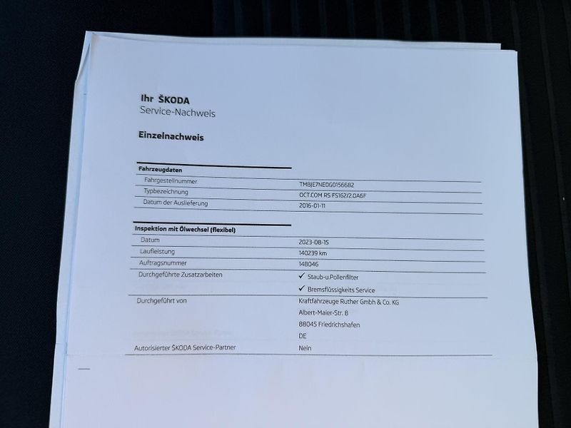 Škoda Octavia RS 2.0 TSI CHALLENGE DSG XENON - fotka 43 z 49