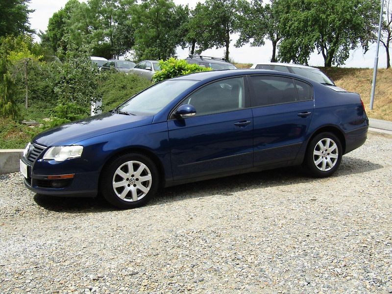 Volkswagen Passat (2008) 1.4 TSI 90kW - fotka 11 z 42