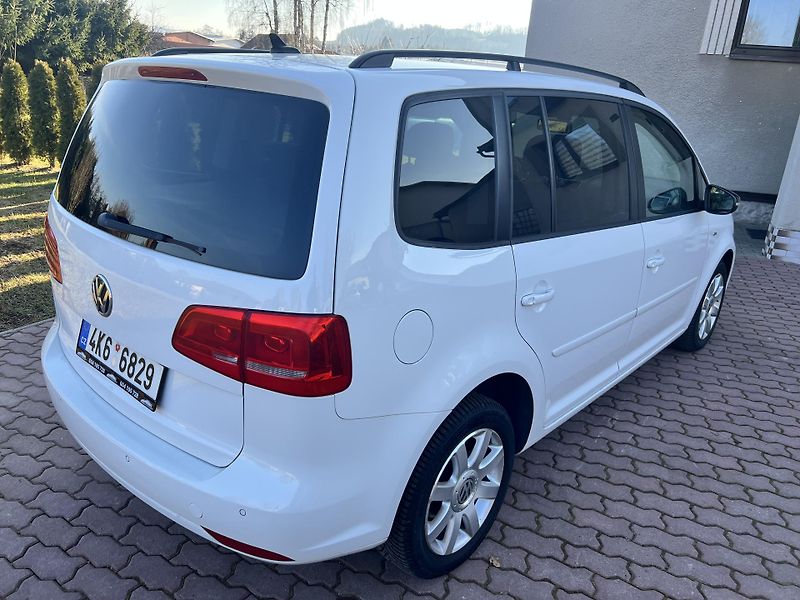 Volkswagen Touran 1.6TDI 77KW,MATCH,NAVI,DSG,DIG - fotka 7 z 46
