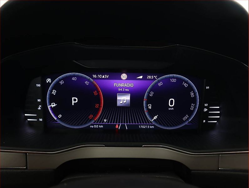 Škoda Superb (2022) 2.0 TDI - fotka 11 z 27