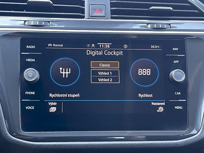Volkswagen Tiguan Allspace (2023) 2.0 TDI 110 kW 4MOTION DSG Ele - fotka 19 z 34