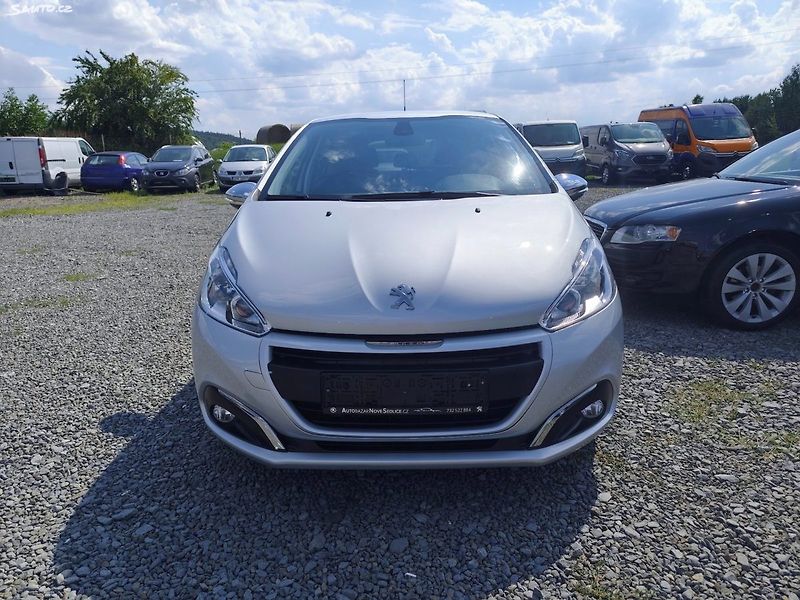 Peugeot 208 (2017) - fotka 9 z 32