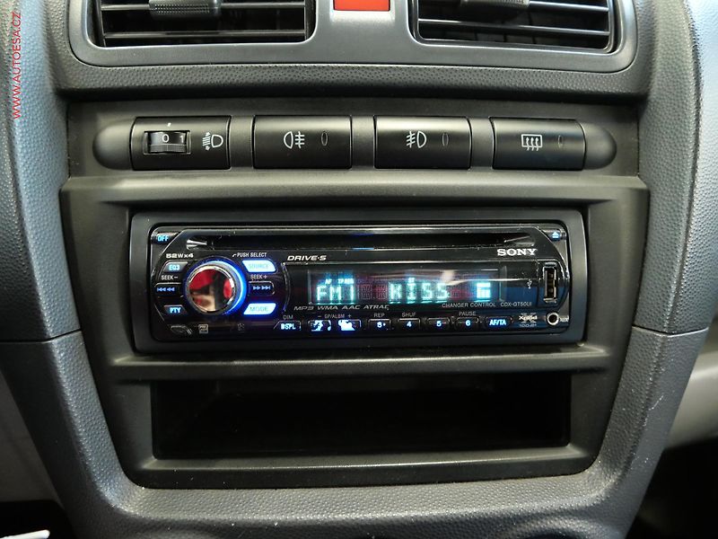 Kia Picanto (2007) 1.0 CRDi, AC - fotka 15 z 17