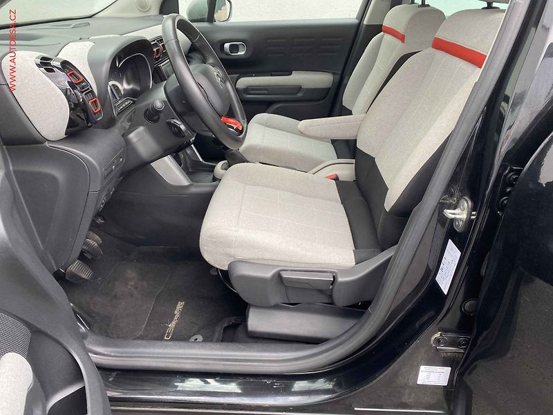 Citroën C3 Aircross (2018) 1.2PT, Shine, navi, kamera - fotka 9 z 21