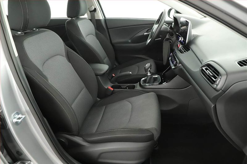 Hyundai i30 (2026) 1.0 T-GDI, Comfort, Navigace - fotka 13 z 14