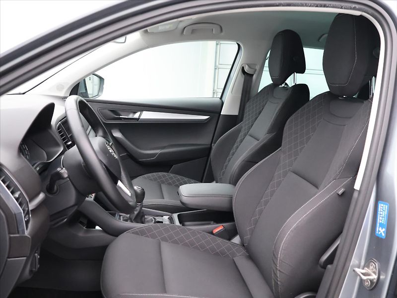 Škoda Karoq 1,6 TDI 85kW Ambition CZ DPH - fotka 11 z 29