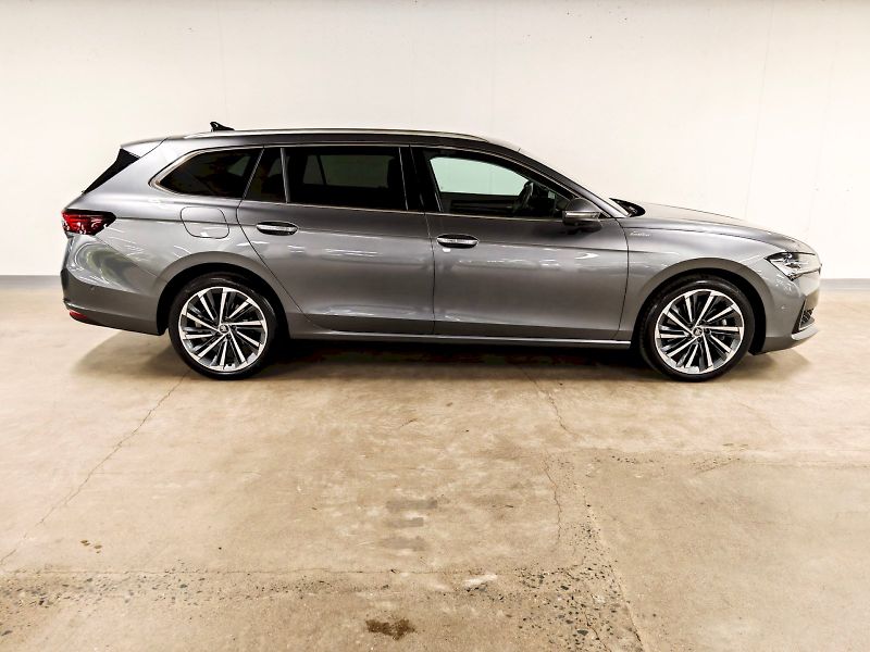 Škoda Superb (2024) Combi 2.0 TDI 142 kW DSG 4x4 L - fotka 29 z 34