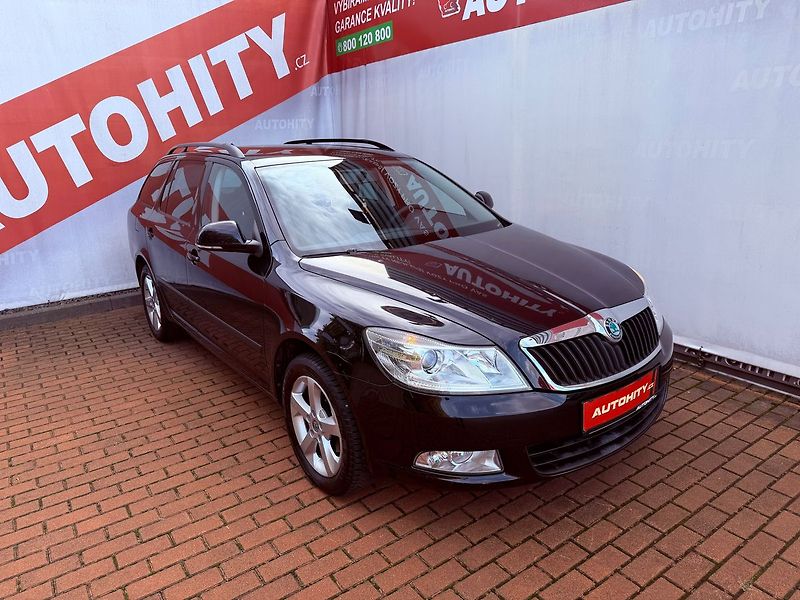 Škoda Octavia 1.4 TSi Elegance, Serviska - fotka 3 z 25