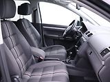 Volkswagen Touran 1,2 TSI Match 7-Míst Serv.knih - náhled 12
