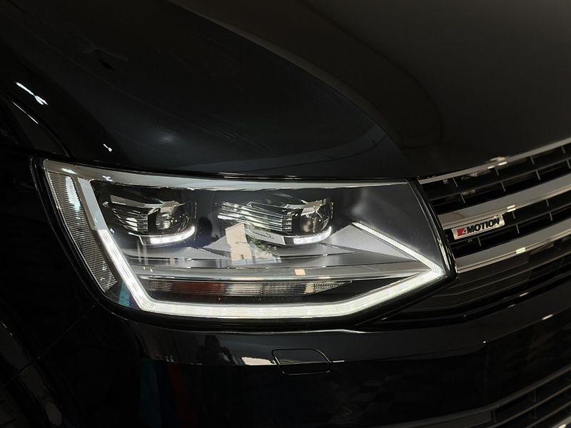 Volkswagen Multivan 2.0 TDI 4Motion Highline - fotka 13 z 43