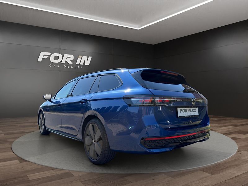 Volkswagen Passat (2025) 4MOTION R-LINE DCC 142KW - fotka 4 z 27